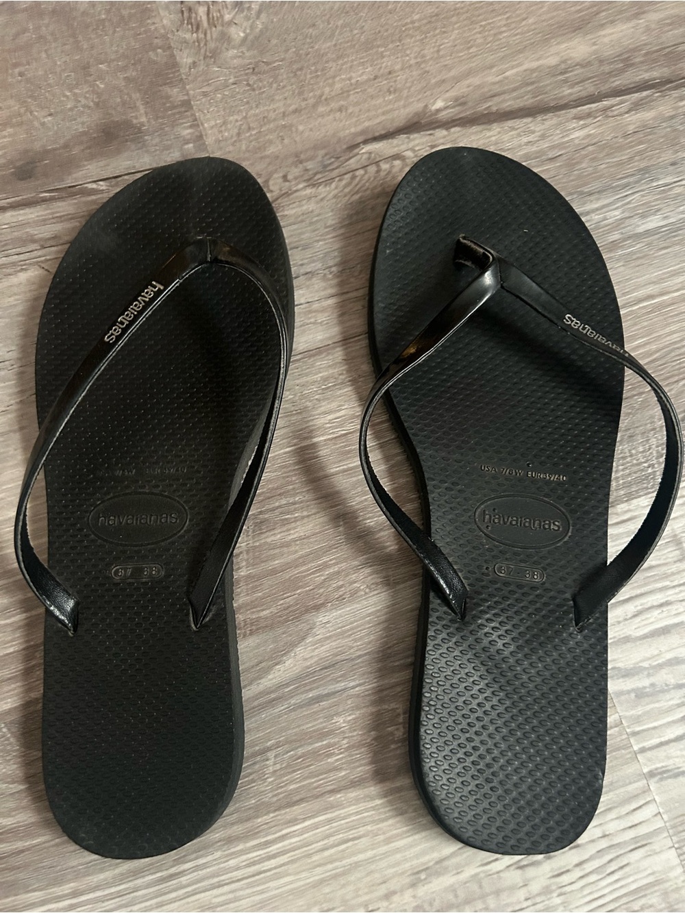 Havaianas Women’s Slim Glossy Black Sandals